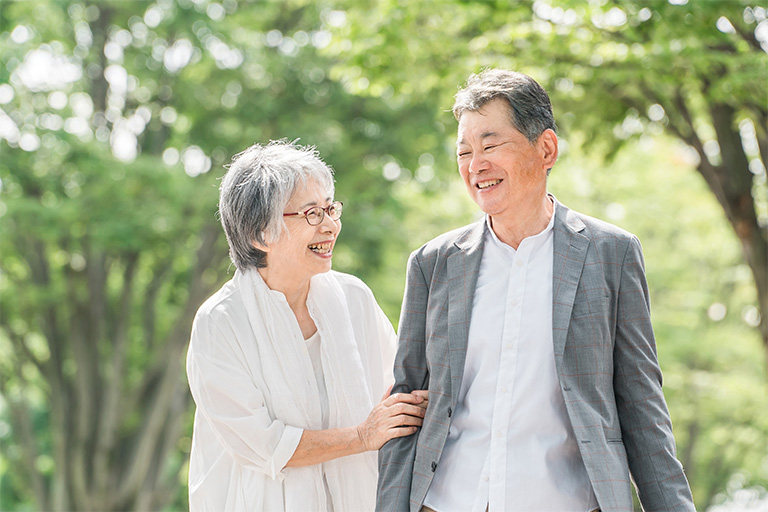 画像:老夫婦
